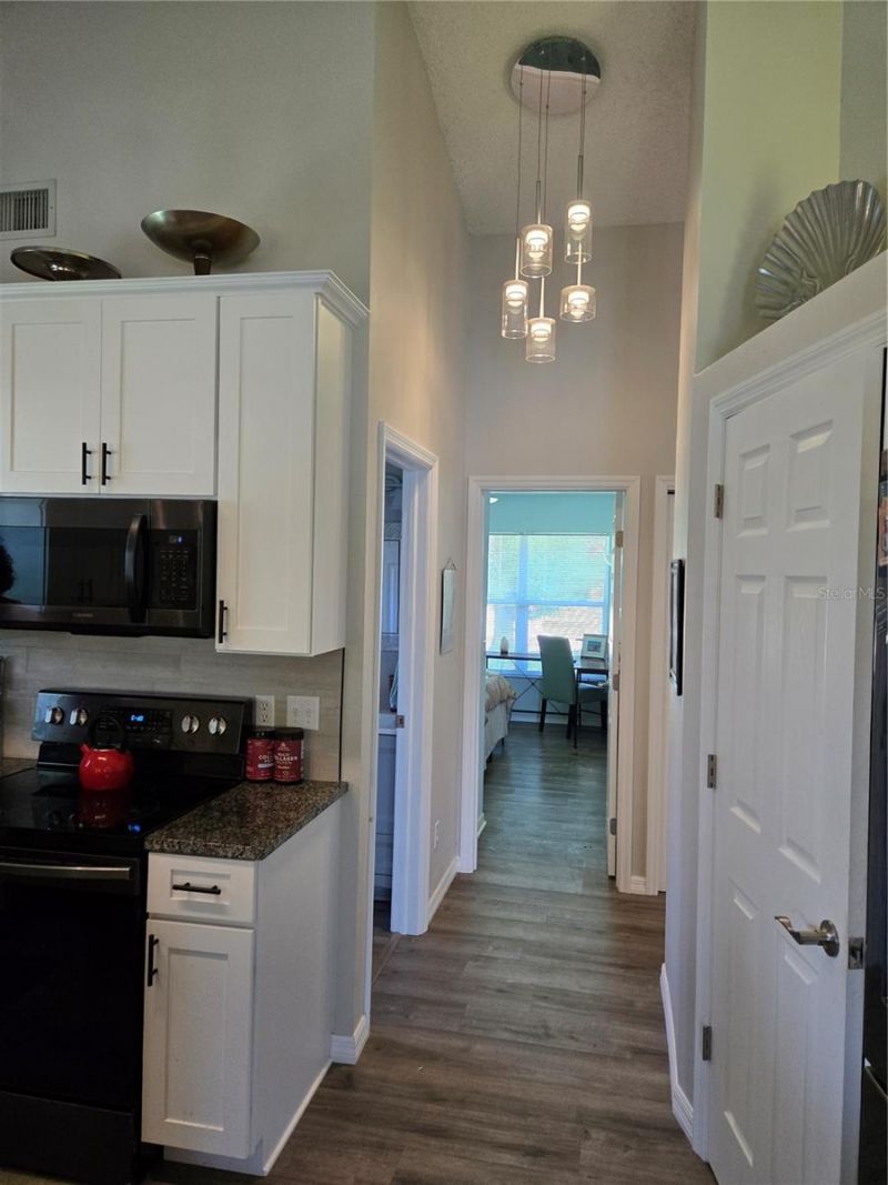 5627 29th Street Circle E, Bradenton, FL 34203 Photo