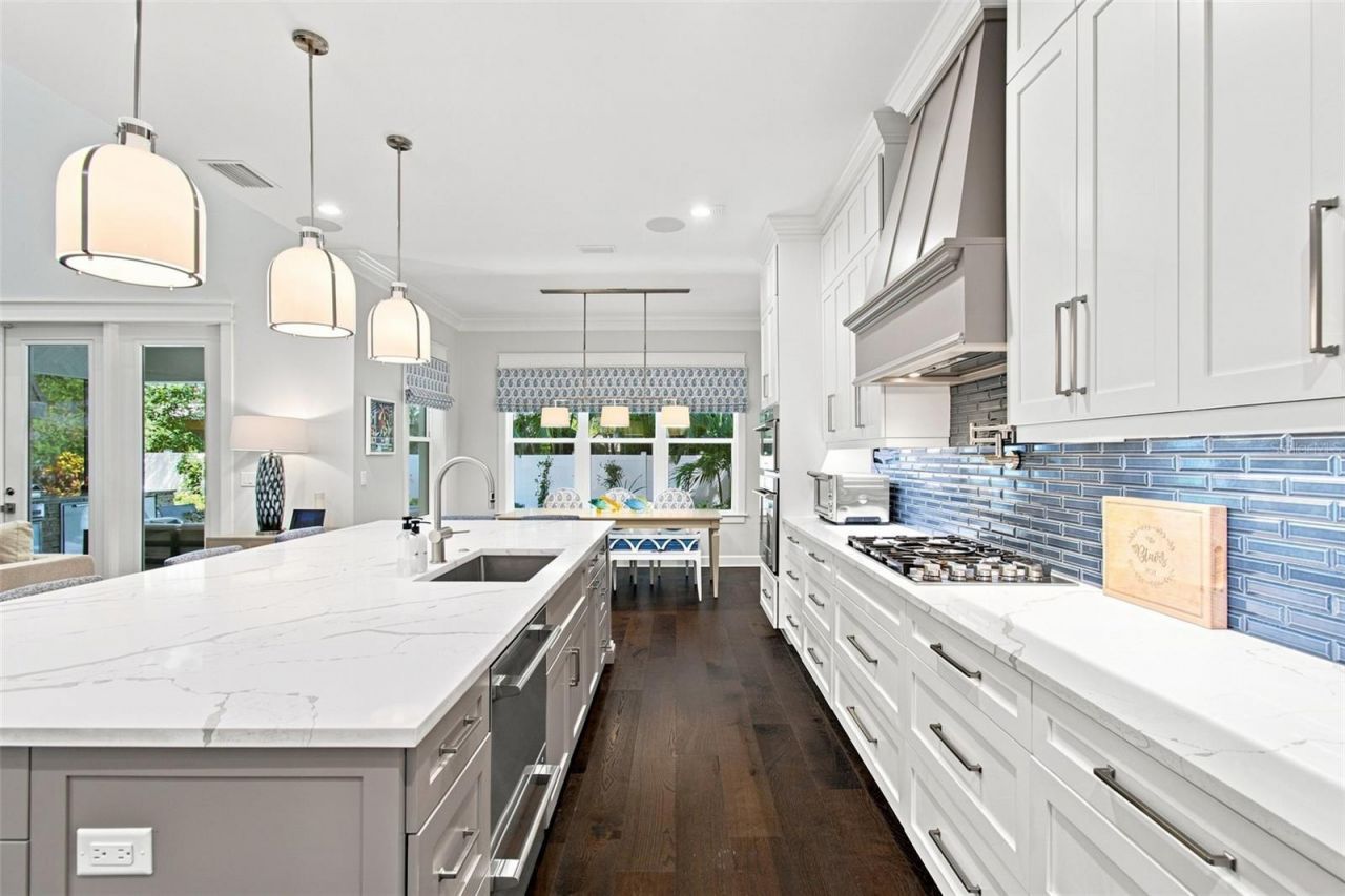 3103 W Hawthorne Road, Tampa, FL 33611 Photo
