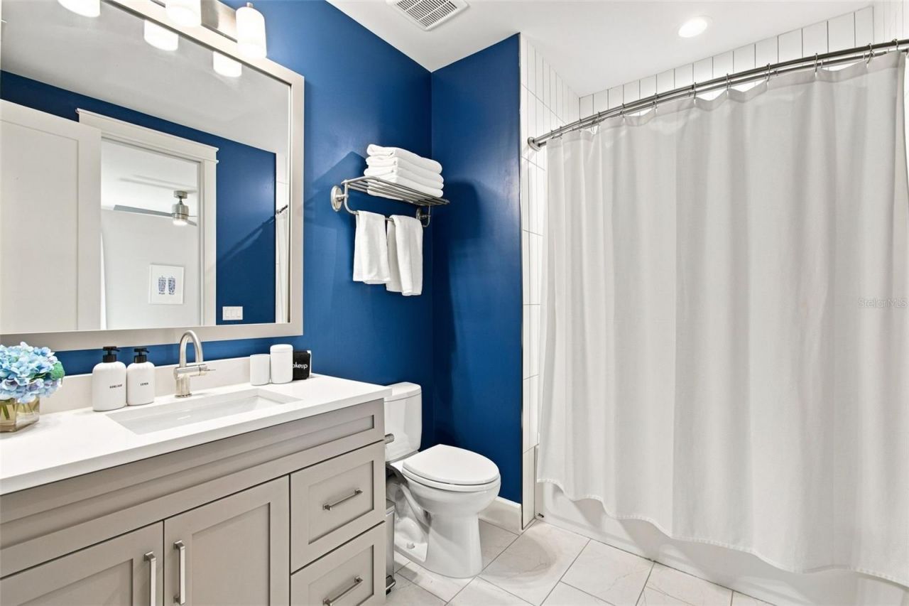 3103 W Hawthorne Road, Tampa, FL 33611 Photo