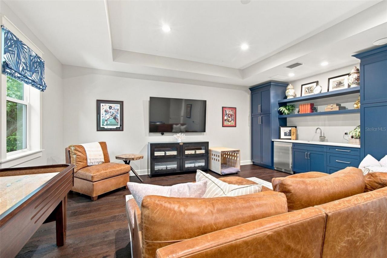 3103 W Hawthorne Road, Tampa, FL 33611 Photo