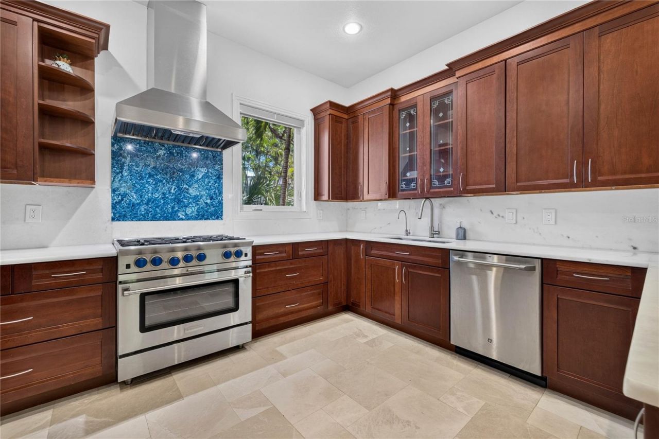 1766 Bayou Grande Boulevard Ne, Saint Petersburg, FL 33703 Photo