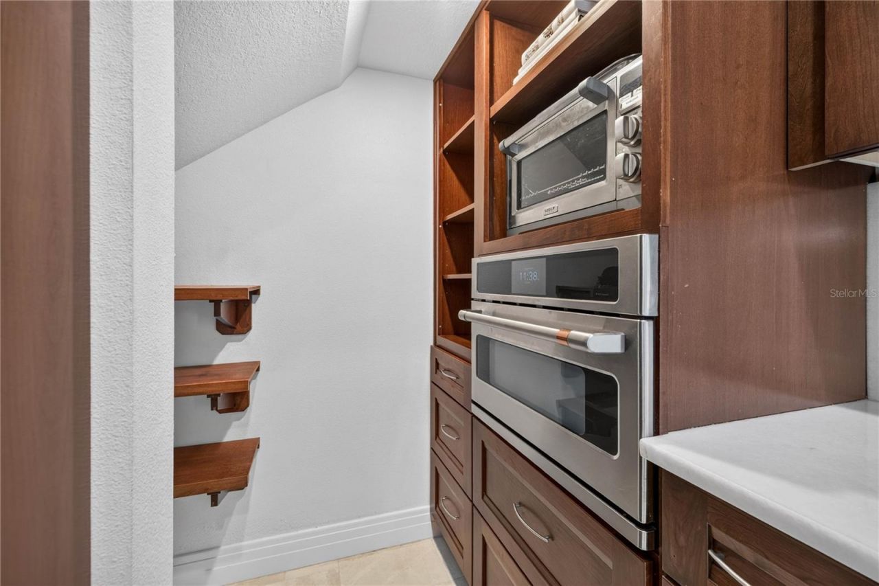 1766 Bayou Grande Boulevard Ne, Saint Petersburg, FL 33703 Photo
