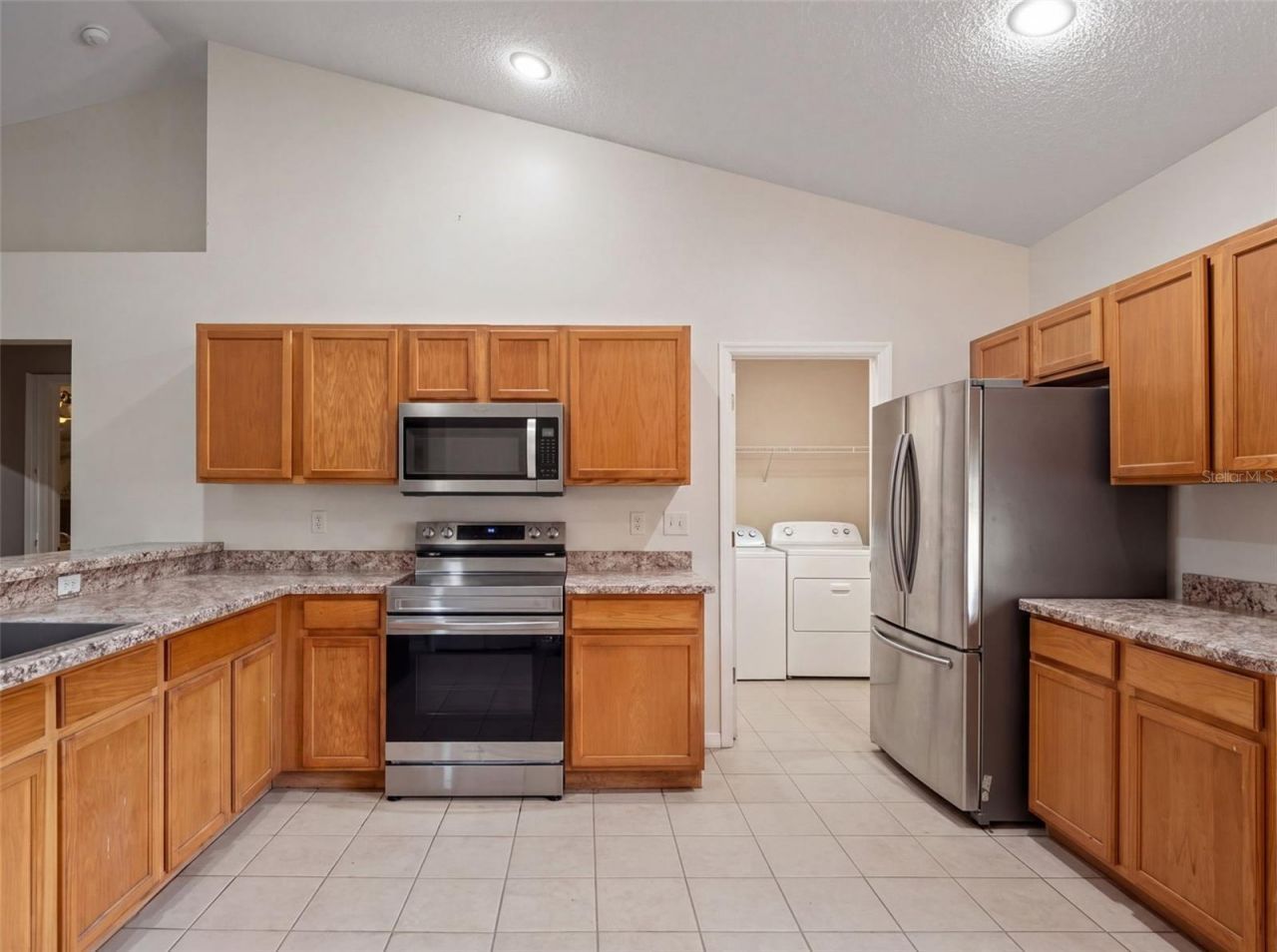 8014 Cardinal Winds Lane , Mascotte, FL 34753 Photo