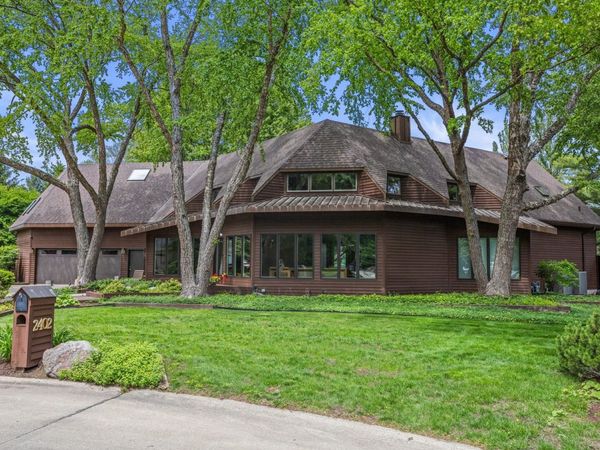 2402 N Nottingham Court , Champaign, IL 61821