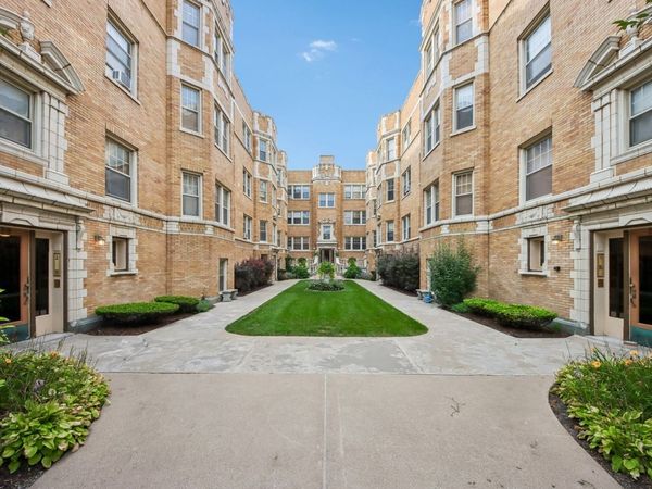 Unit 1A, Oak Park, IL 60302
