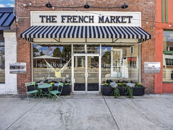 107 W Commercial Ave , Monterey, TN 38574