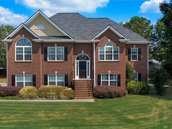 21 Prestwick Loop NW, Cartersville, GA 30120