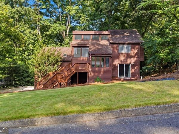 715 Lake Top Way, Roswell, GA 30076