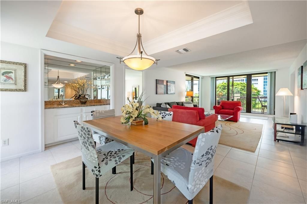 4551 Gulf Shore Blvd N, Unit 306, Naples, FL 34103 Photo