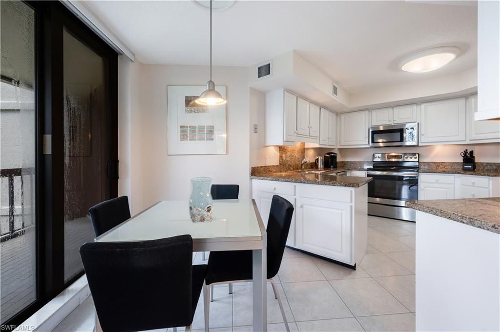 4551 Gulf Shore Blvd N, Unit 306, Naples, FL 34103 Photo