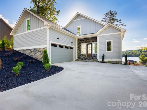 200 Ridge Road , Troy, NC 27371