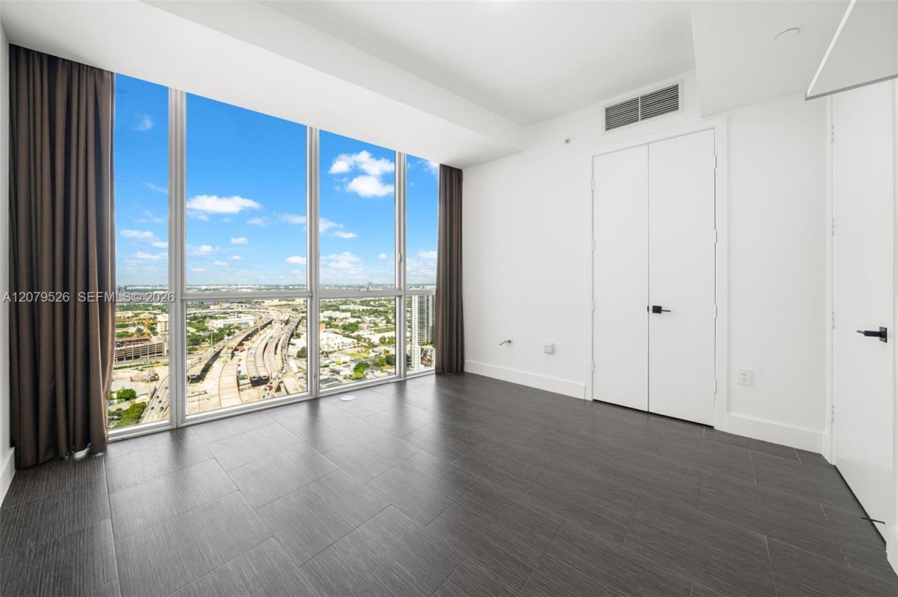 1100 Biscayne Blvd , Unit 3805, Miami, FL 33132 Photo
