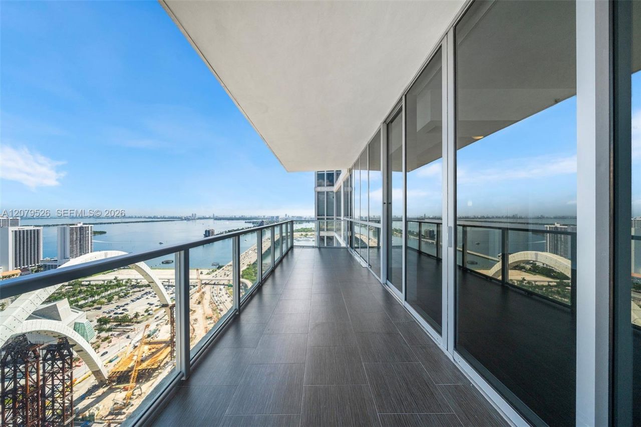 1100 Biscayne Blvd , Unit 3805, Miami, FL 33132 Photo