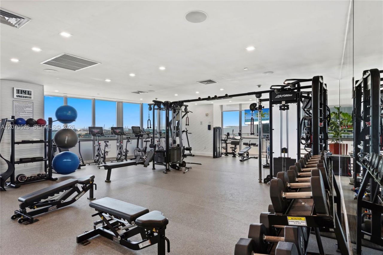 1100 Biscayne Blvd , Unit 3805, Miami, FL 33132 Photo