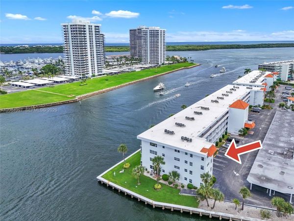 20 Yacht Club Dr, Unit 103, North Palm Beach, FL 33408