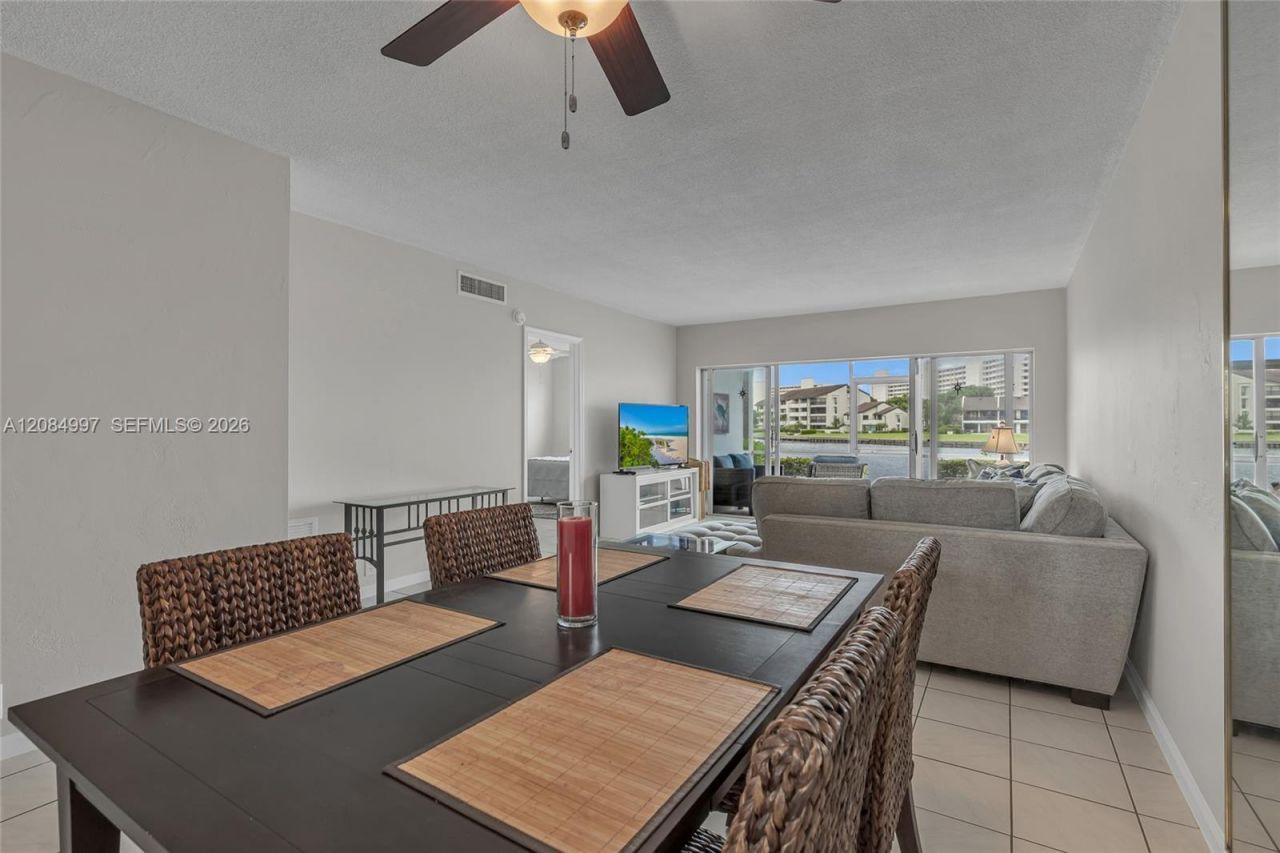 20 Yacht Club Dr, Unit 103, North Palm Beach, FL 33408 Photo