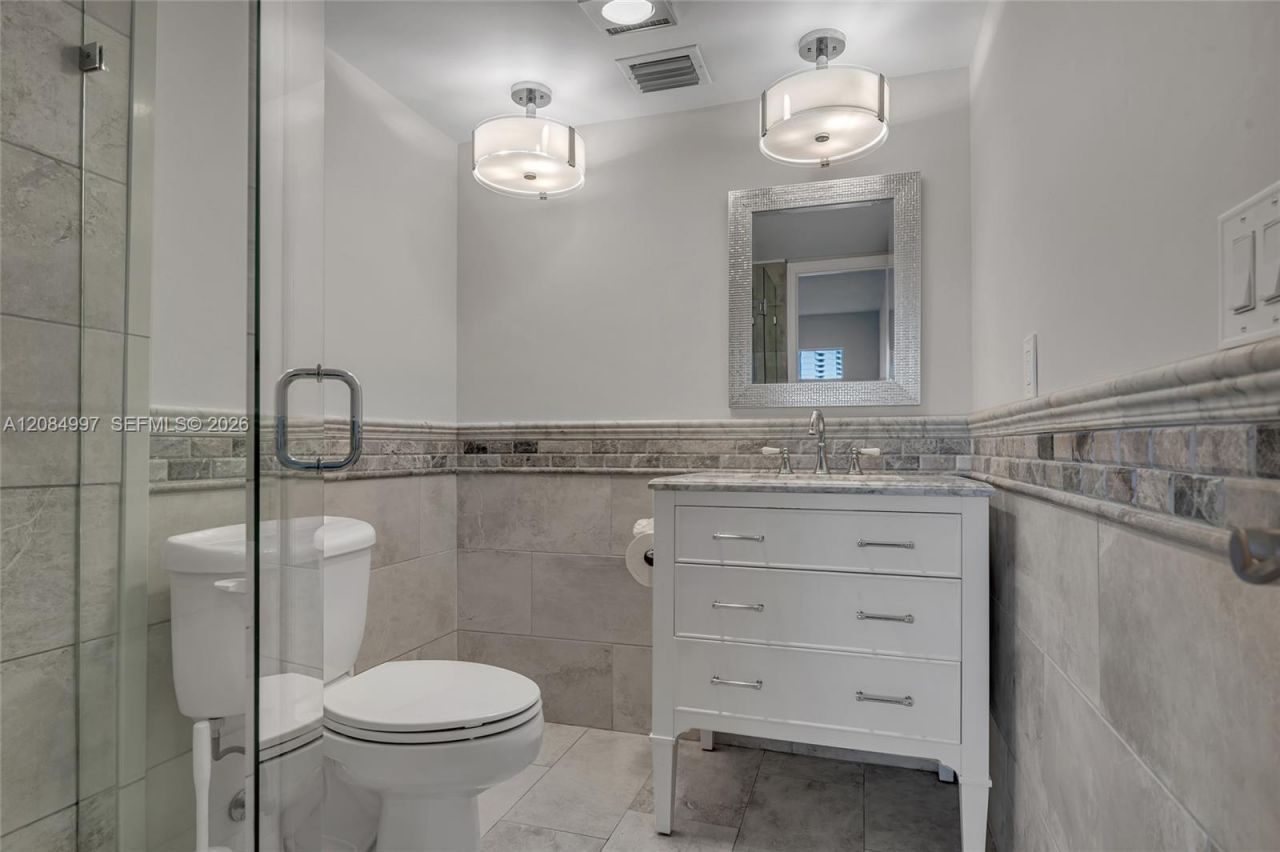 20 Yacht Club Dr, Unit 103, North Palm Beach, FL 33408 Photo