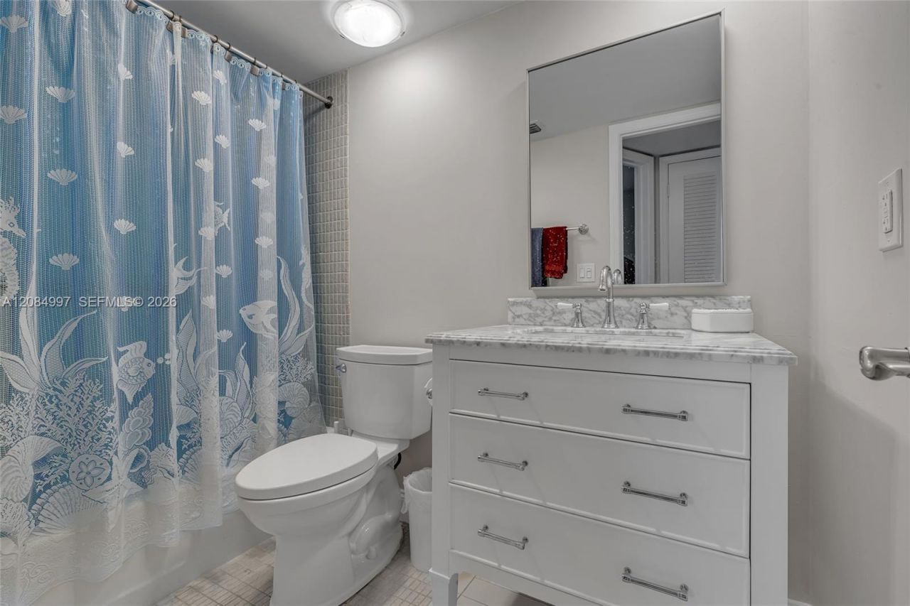 20 Yacht Club Dr, Unit 103, North Palm Beach, FL 33408 Photo