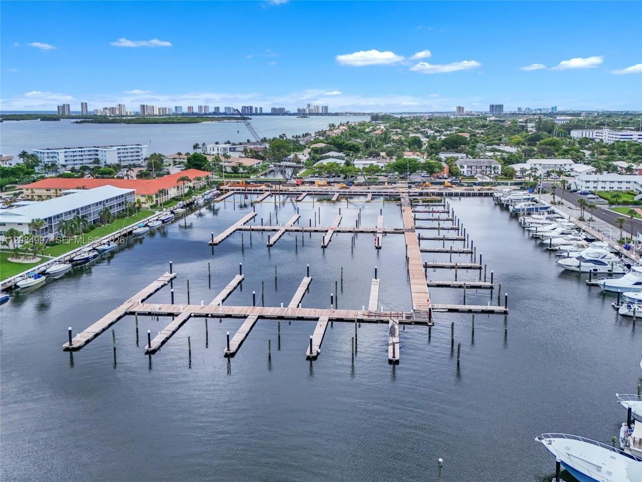 20 Yacht Club Dr, Unit 103, North Palm Beach, FL 33408 Photo