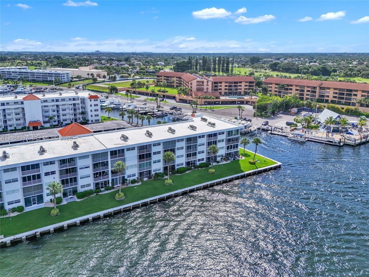 20 Yacht Club Dr, Unit 103, North Palm Beach, FL 33408 Photo