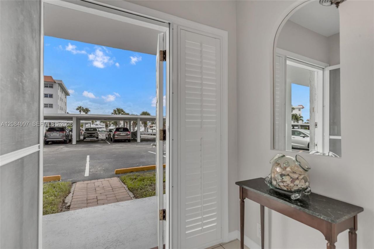 20 Yacht Club Dr, Unit 103, North Palm Beach, FL 33408 Photo