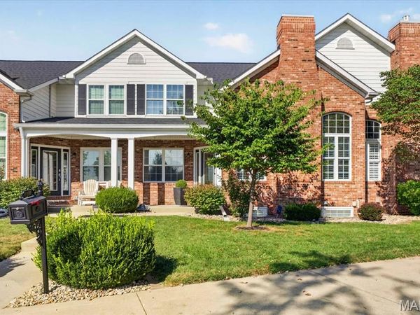 116 COUNTRY CLUB View, Edwardsville, IL 62025