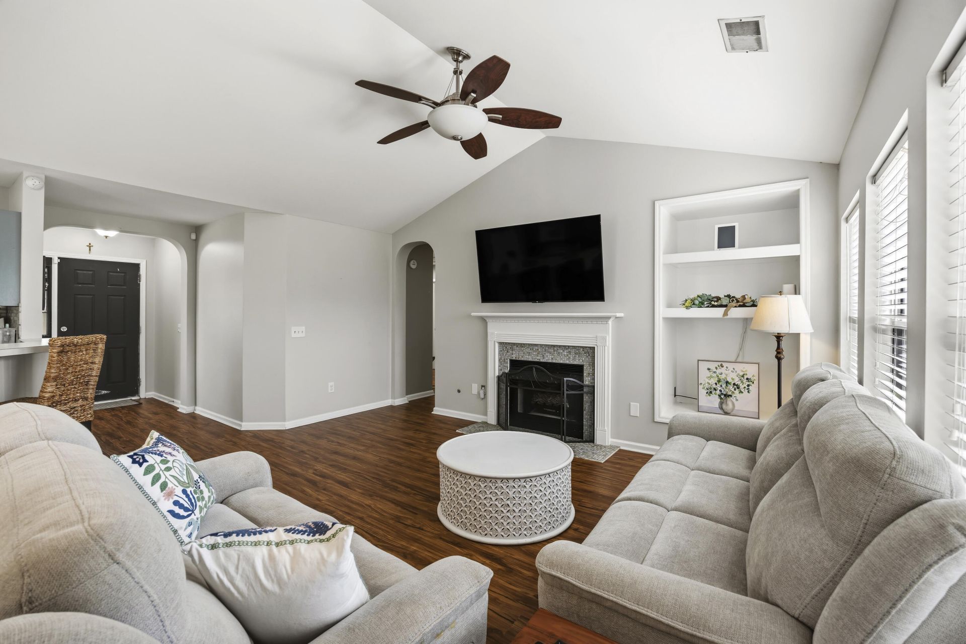 531 Ivy Circle Photo 14