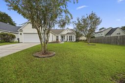 531 Ivy Circle photo 4
