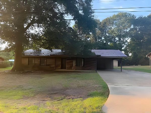 4408 Estate Street , Crossett, AR 71635