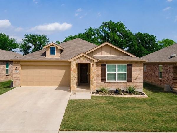 2213 Village Creek Lane, Denton, TX 76208