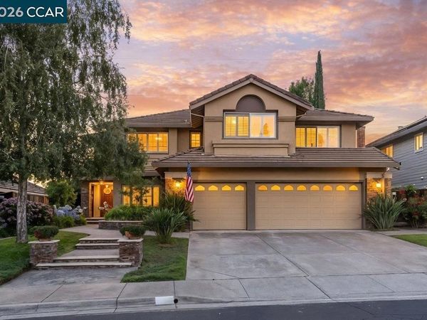318 Sunset Dr, Danville, CA 94506