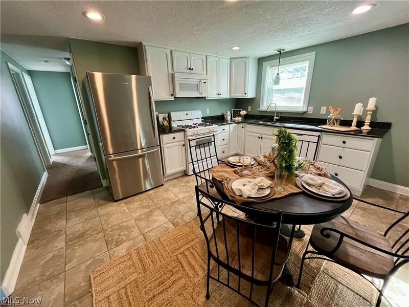 627 Poland Avenue, Struthers, OH 44471 Photo 11