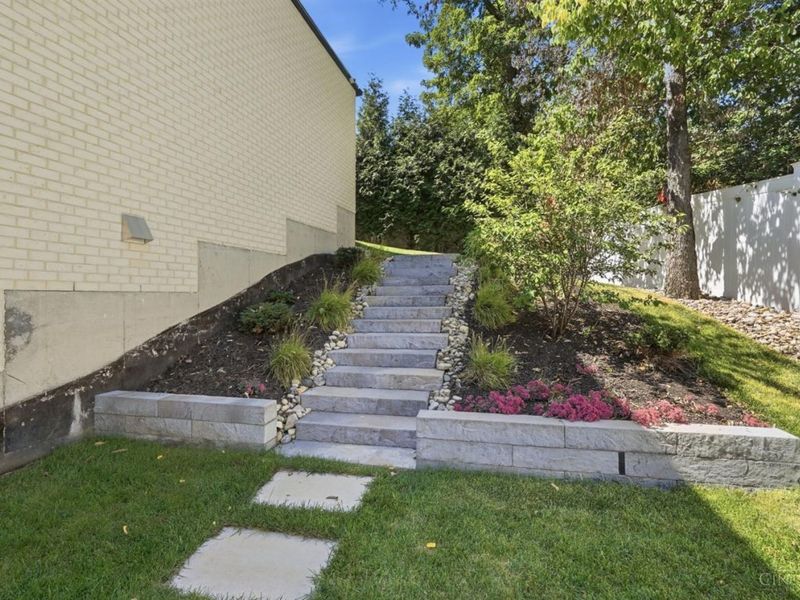 2124 Gold Street, Cincinnati, OH 45208 Photo 74