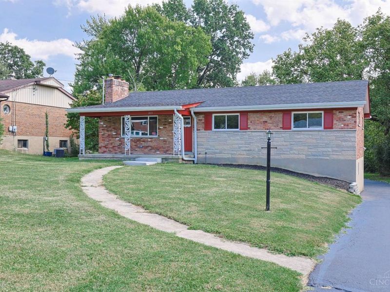2079 Arrowood Place, Springfield Township, OH 45231 Photo 1