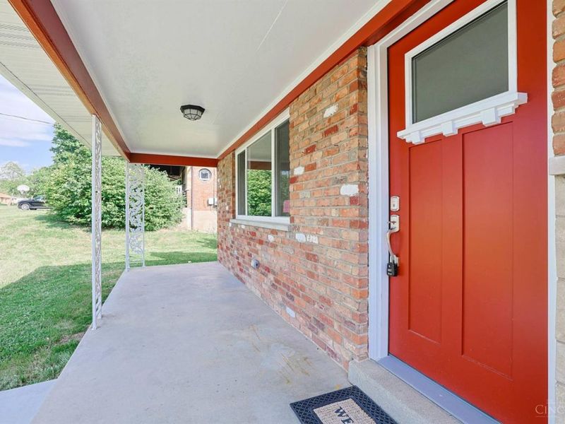 2079 Arrowood Place, Springfield Township, OH 45231 Photo 3