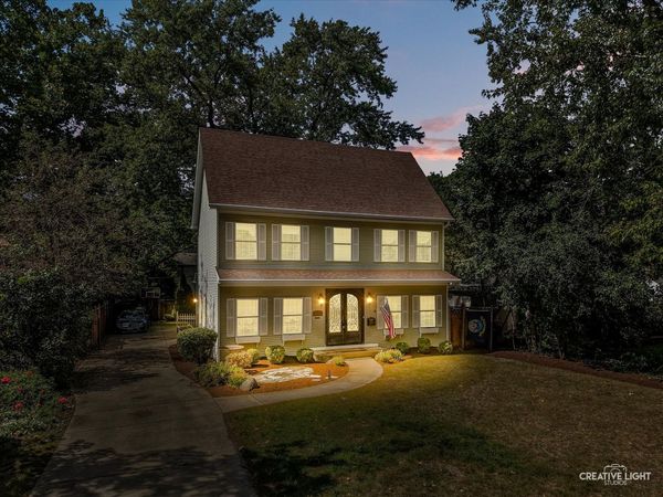 808 Mckinley Avenue , Geneva, IL 60134