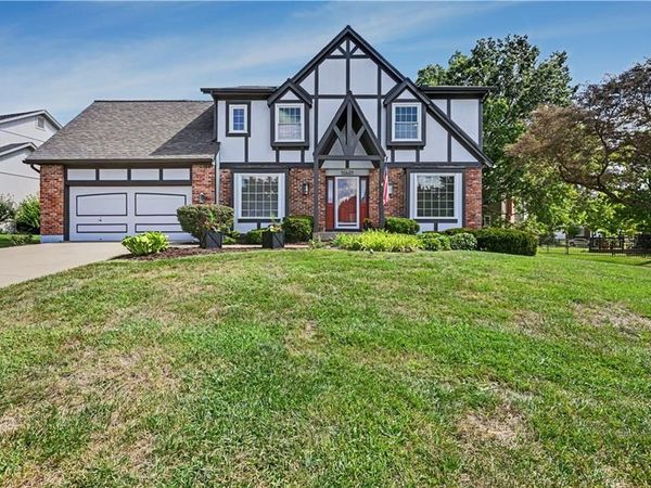 10601 Barton Street, Overland Park, KS 66214