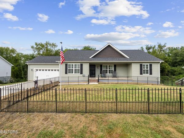 282 Deerfield Rd, Crossville, TN 38555