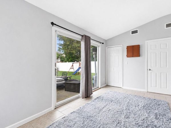 292 Roosevelt Avenue , Freeport, NY 11520