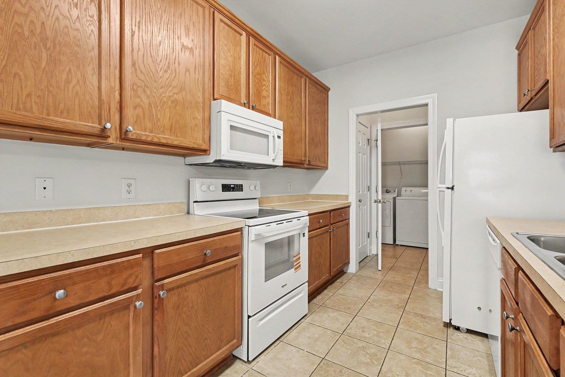 2005 Silver Crest Dr. Photo 14