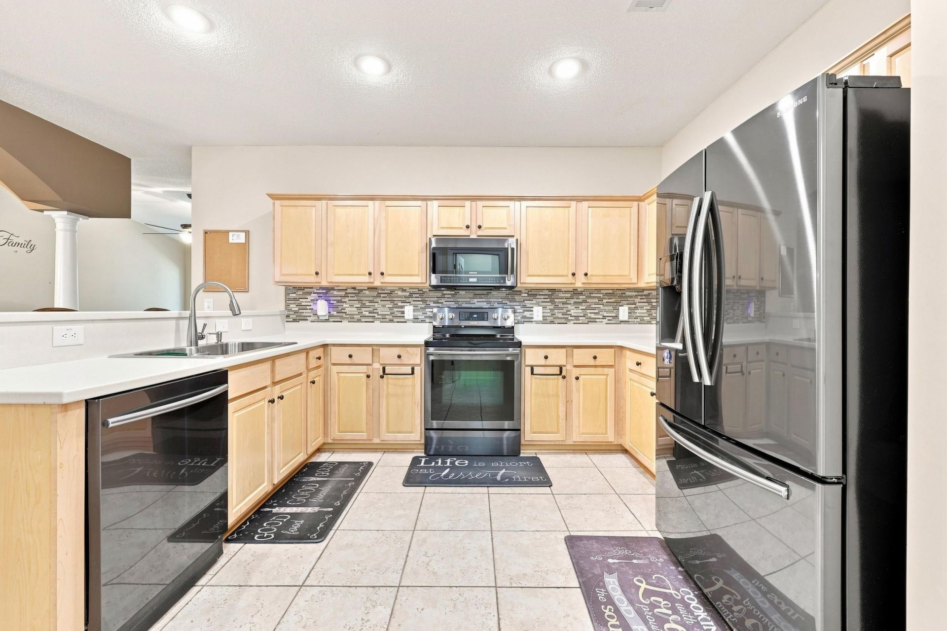 2450 Marsh Glen Dr. Photo 10