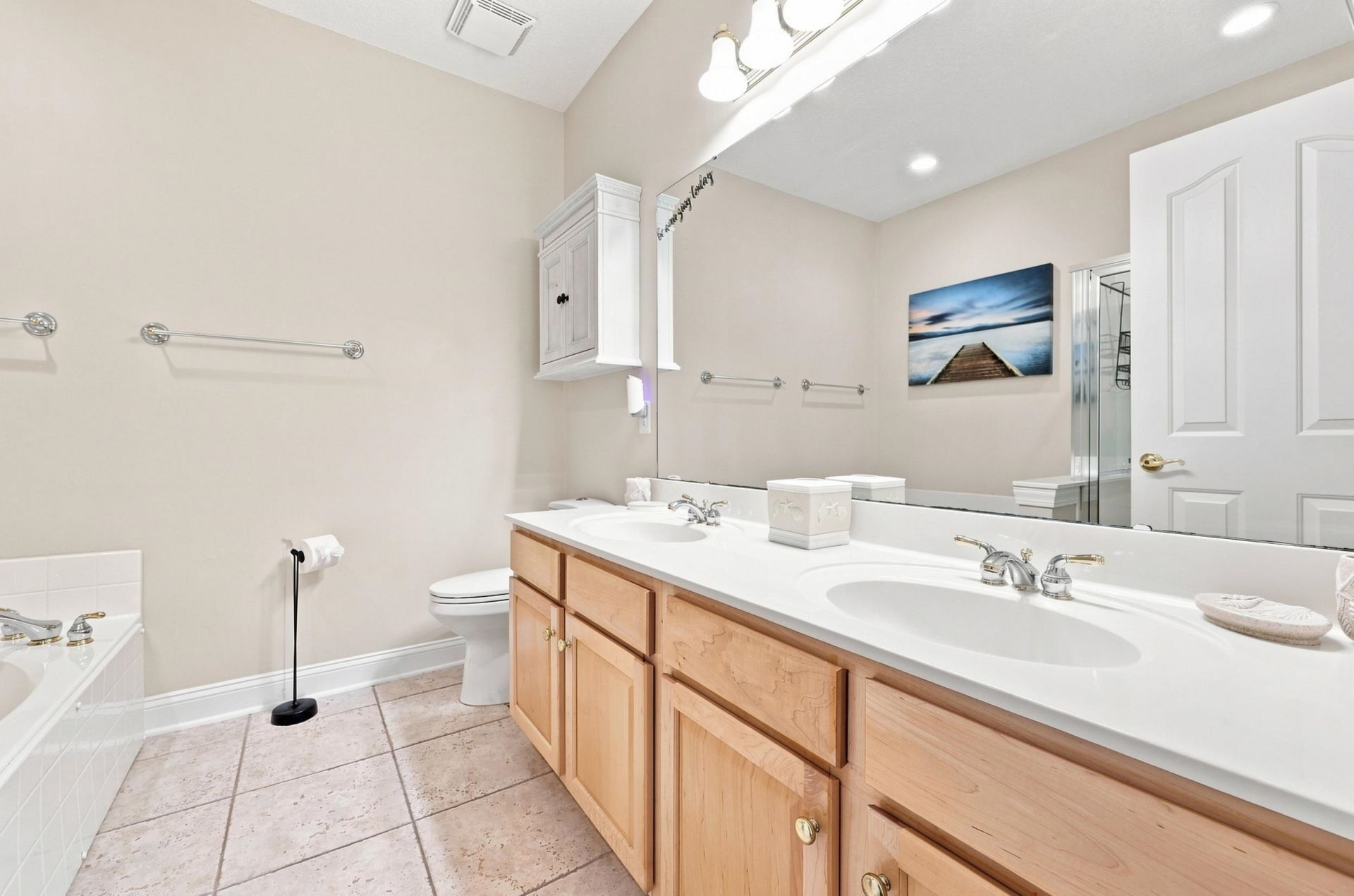 2450 Marsh Glen Dr. Photo 14