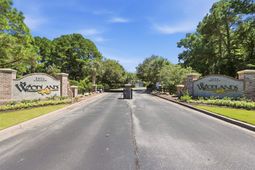 2450 Marsh Glen Dr. photo 4