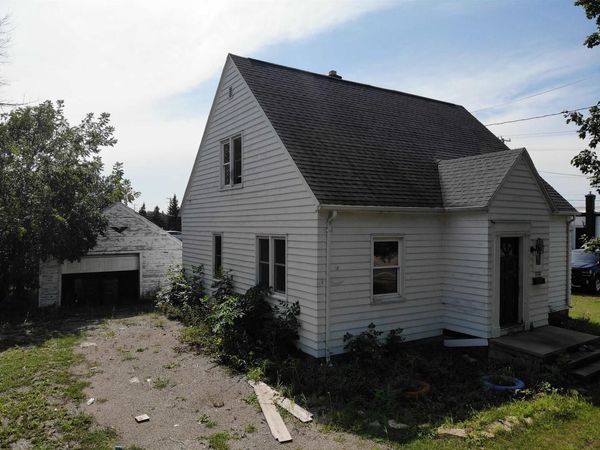 1018 MAIN STREET, Neenah, WI 54956