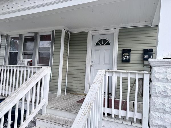 565 W Rogers STREET, Milwaukee, WI 53204