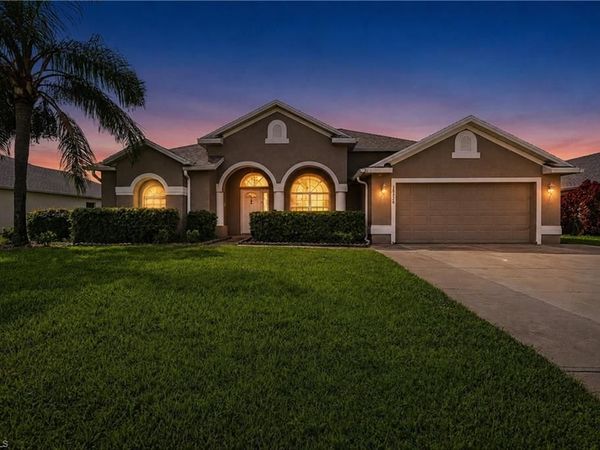 18320 PLUMBAGO CT, LEHIGH ACRES, FL 33972