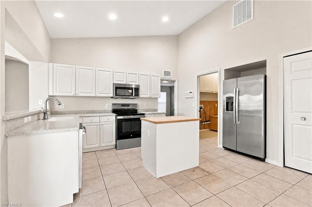 18320 Plumbago Ct, Lehigh Acres, FL 33972 Photo