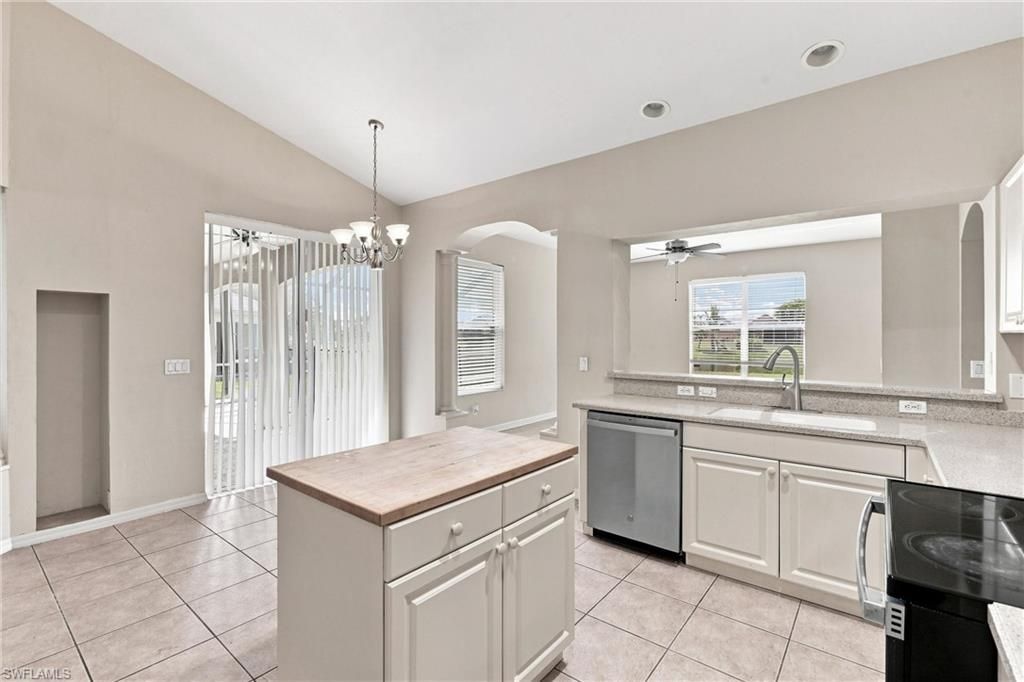 18320 Plumbago Ct, Lehigh Acres, FL 33972 Photo