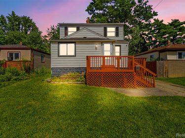 23074 Powell Avenue , Hazel Park, Mi 48030