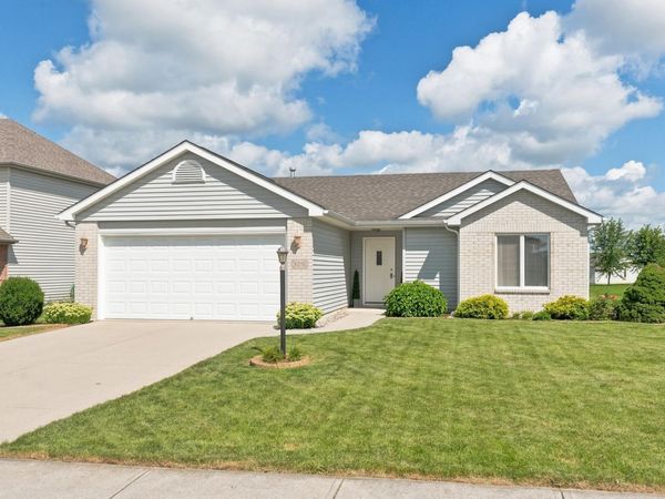 3216 Troutwood Drive, Fort Wayne, IN 46818